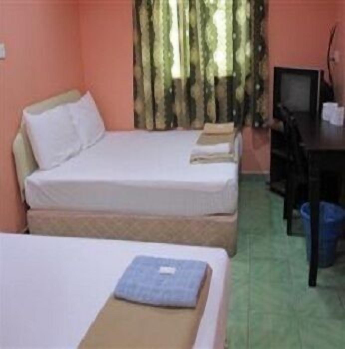 กะจัง สตาร์ โฮเต็ล Hotel กาจัง ภายนอก รูปภาพ